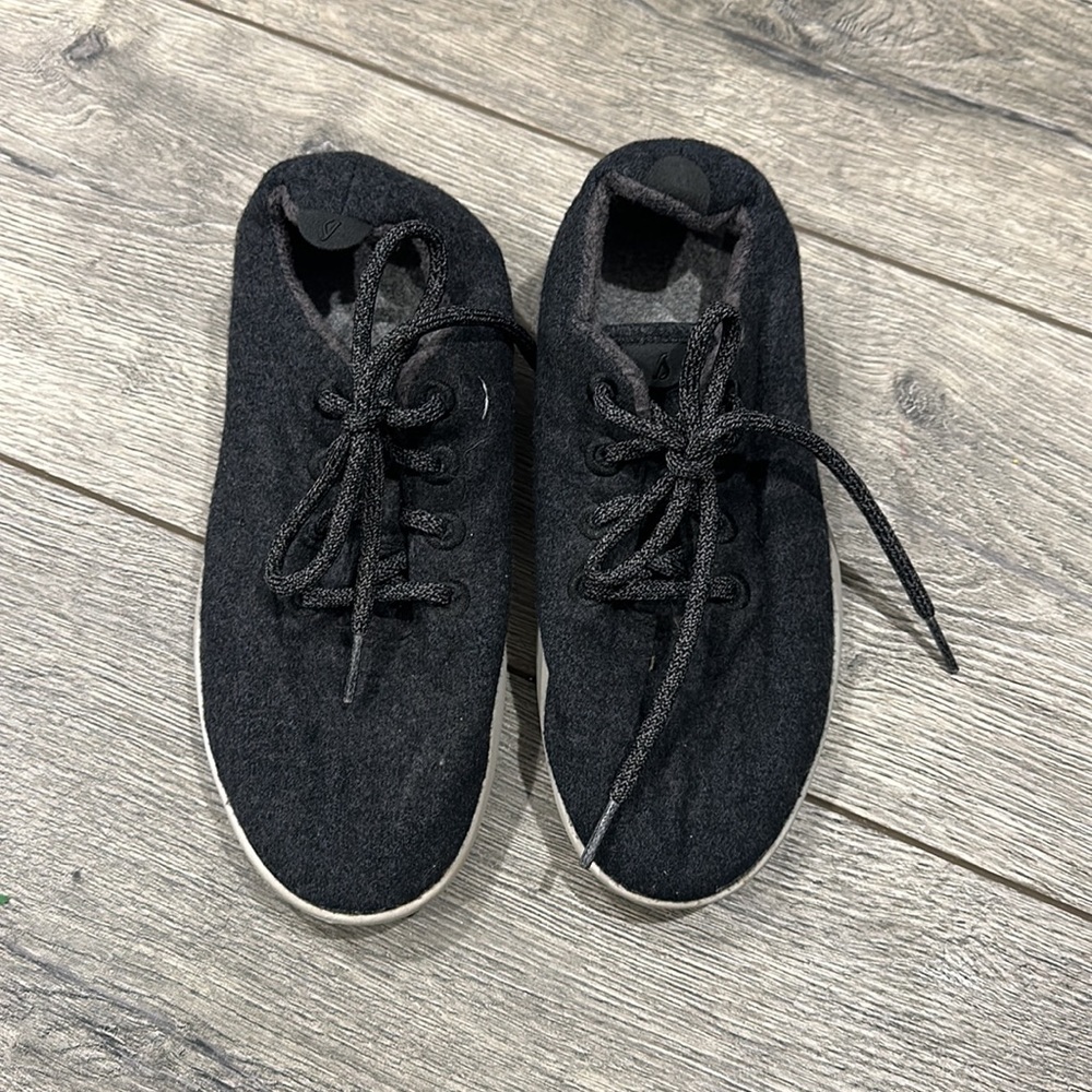 • AllBirds • Womens Wool Runners Lace Up Tuke Jo Dark Gray 7 Sneakers - Picture 2 of 6